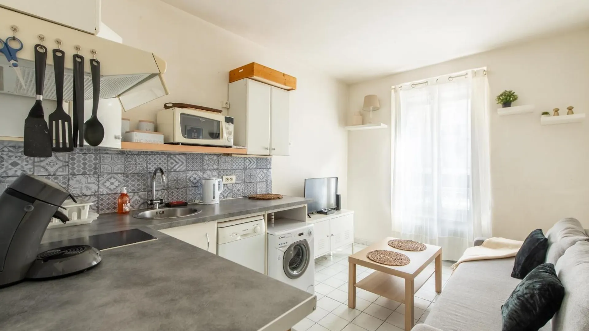 1 Bedroom Apartment Ideally Located Only 1 Minute To The Metro In Montmartre Neighbourhood Paris France