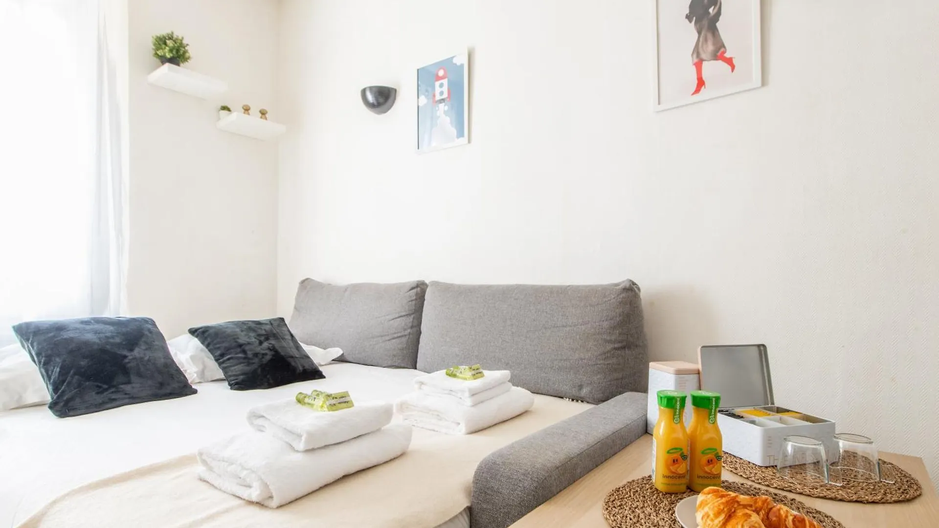 1 Bedroom Apartment Ideally Located Only 1 Minute To The Metro In Montmartre Neighbourhood Paris
